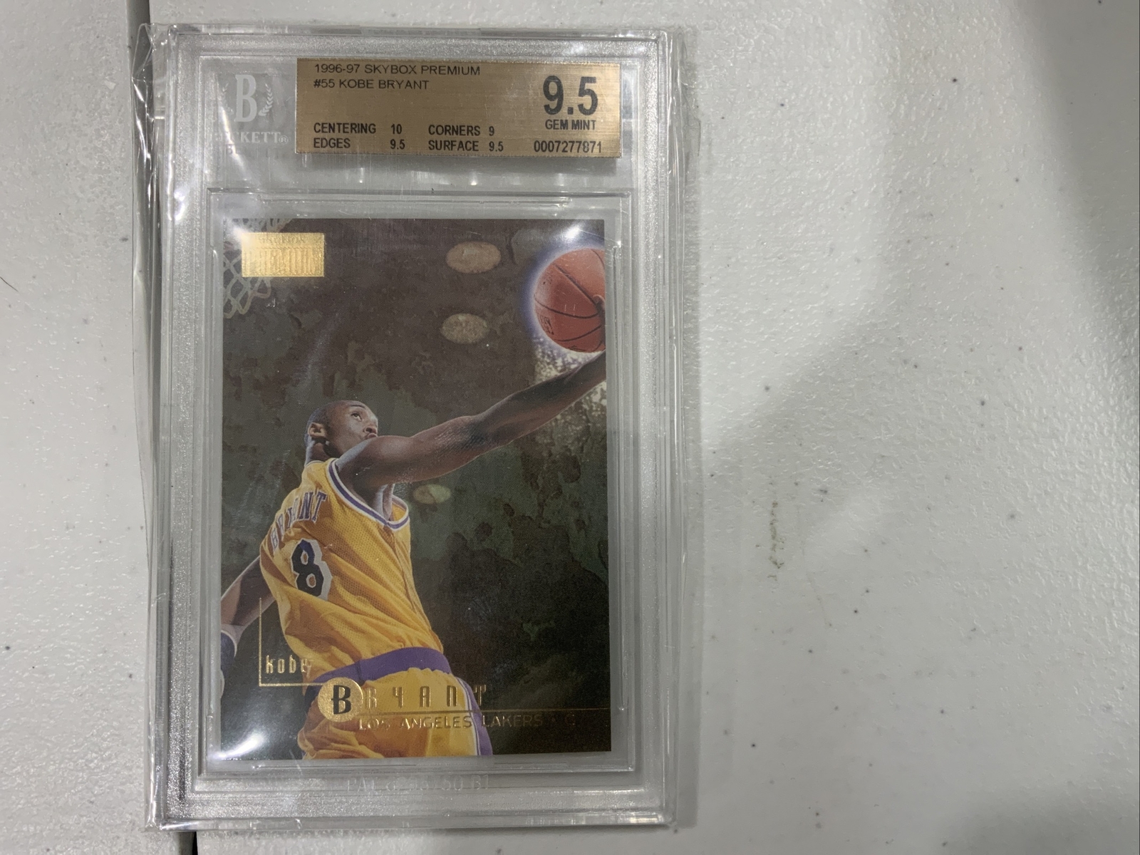 Kobe Bryant Skybox Premium Rookie Card SGC 9.5 - www.asshodriyah9.com