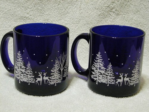2 Vintage Libbey Cobalt Blue Glass Mug Cups Reindeer Pine Trees - Picture 2 of 5