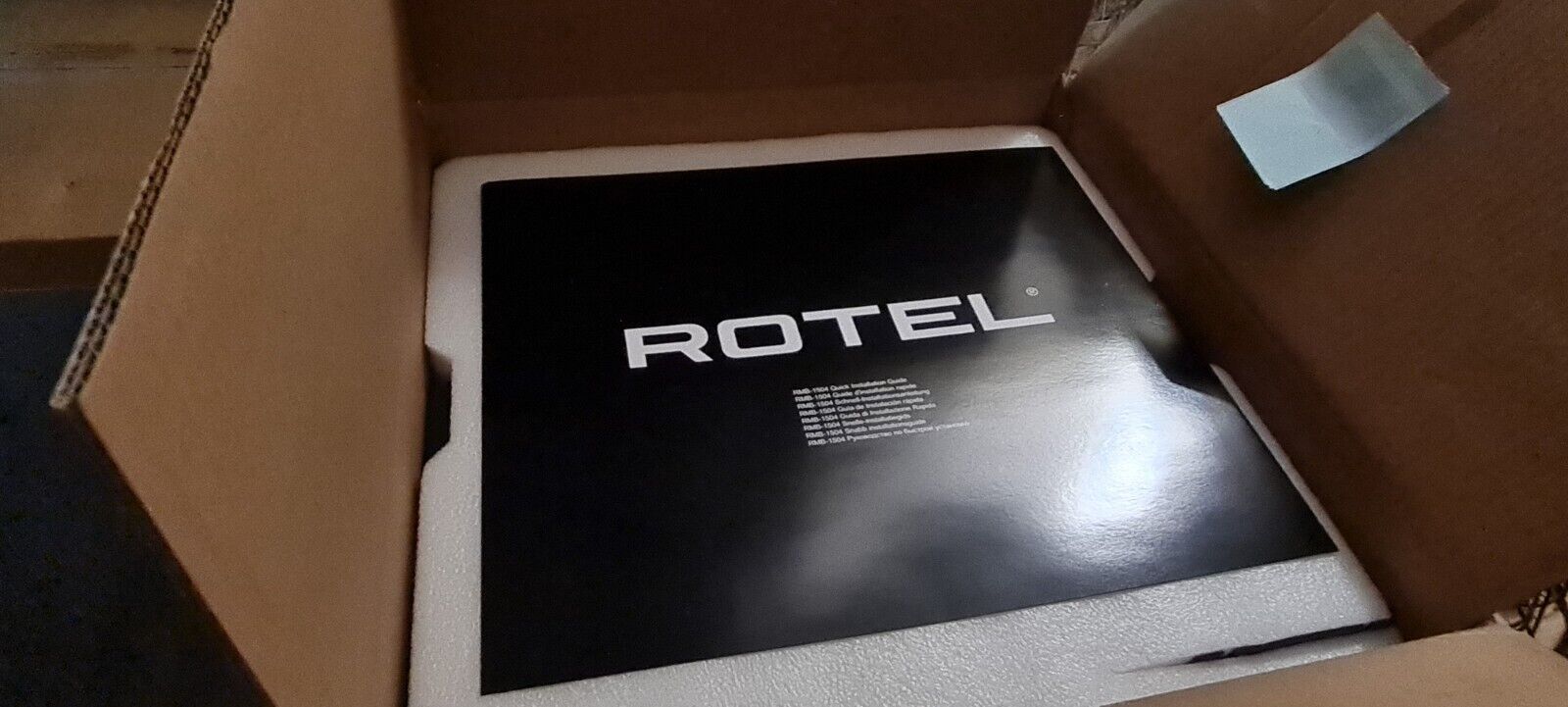 Rotel RMB-1504 Schwarz NEU