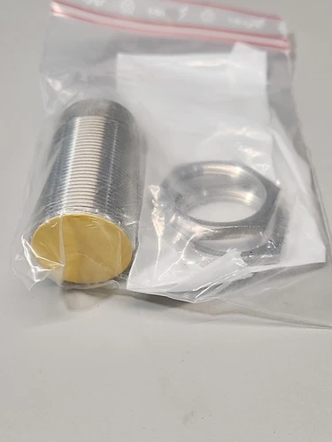 1Pcs New For IFM Proximity Switch sensor GI712S - Picture 2 of 3