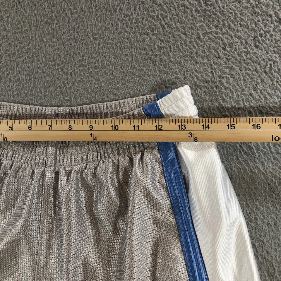 Pantalones Cortos de Baloncesto Footlocker De Colección Para Hombre’s M Gris Y2K Foto 3 de 4