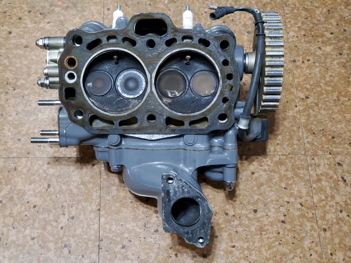 HONDA BF15 OUTBOARD CYLINDER HEAD COMPLETE HONDA BF15 OUTBOARD CYLINDER HEAD COMPLETE