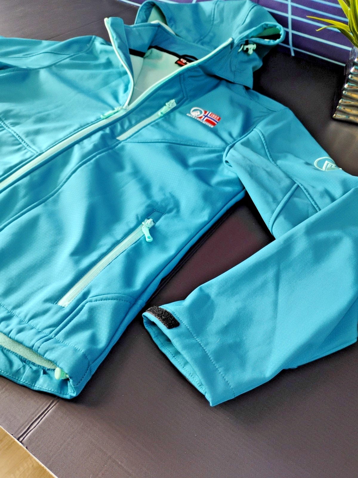 ROCK EXPEDITION FULL ZIP SOFT SHELL REMOVABLE HOO… - image 2