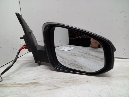 Used Right Door Mirror fits: 2014 Toyota Rav4 Power gasoline w/turn signal heate