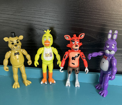 Five Nights at Freddy's Lot of 4 Working Light-Up Figures 5.5''