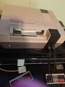 BEE 52 for Nintendo NES - AMAZINGLY FUN GAME - Tested & works well!