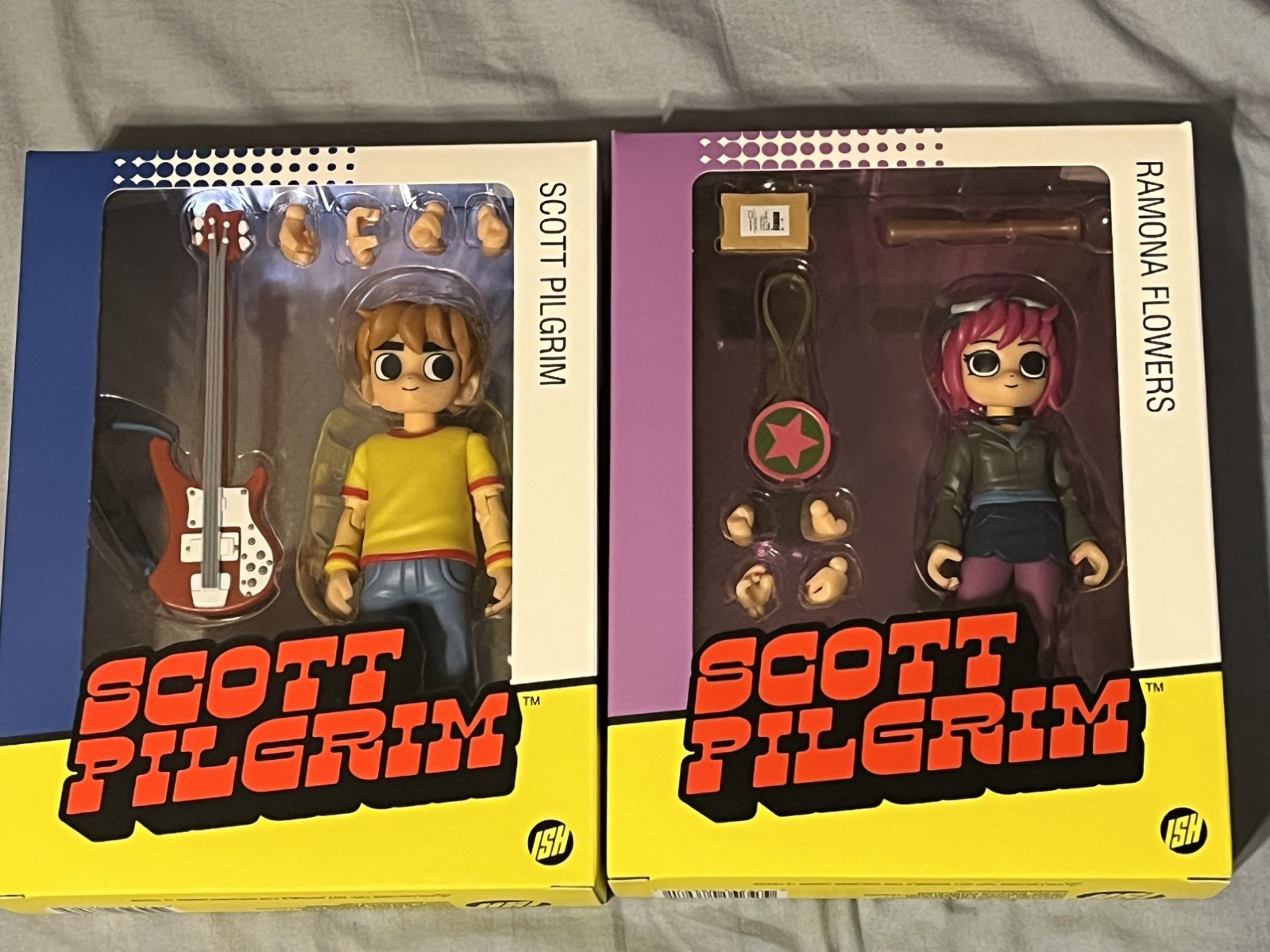 Figuras de flores de peregrino y Ramona de ISH Scott