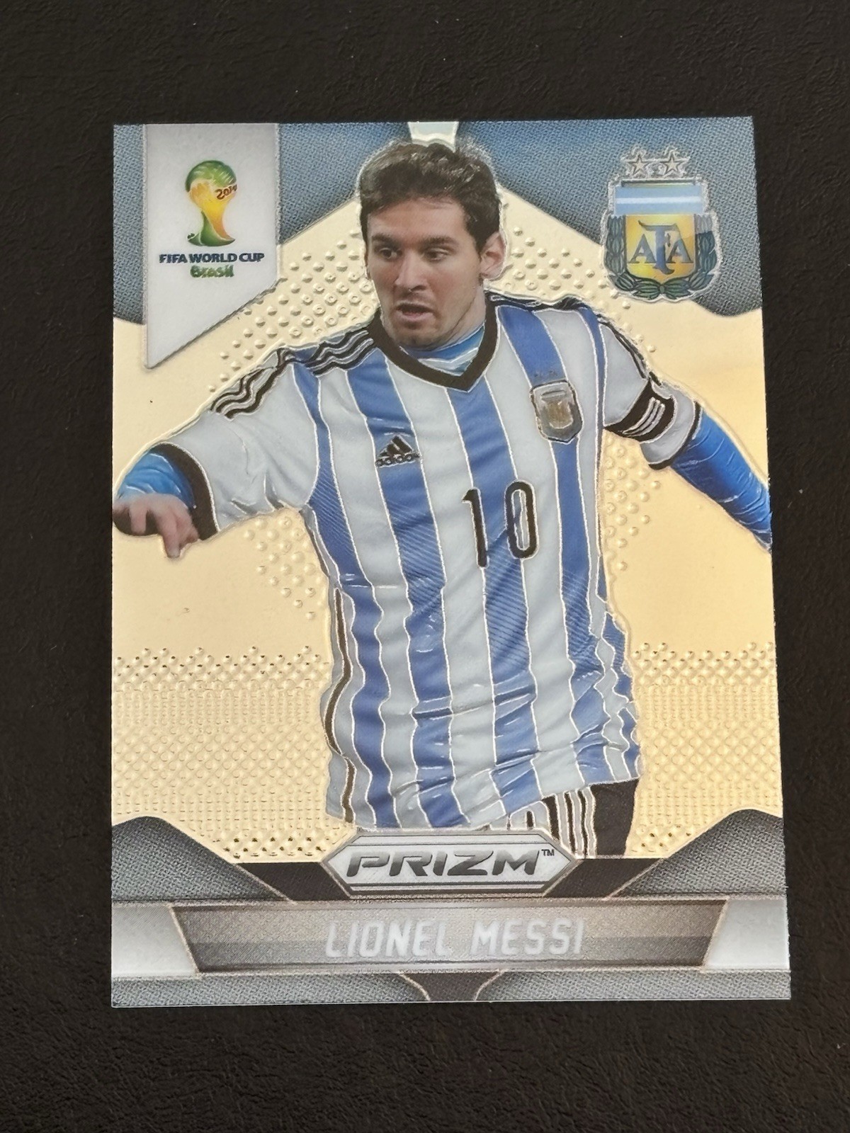 2014 Panini Prizm World Cup Lionel Messi #12 - - Card Has Crease - - See Photos view 1