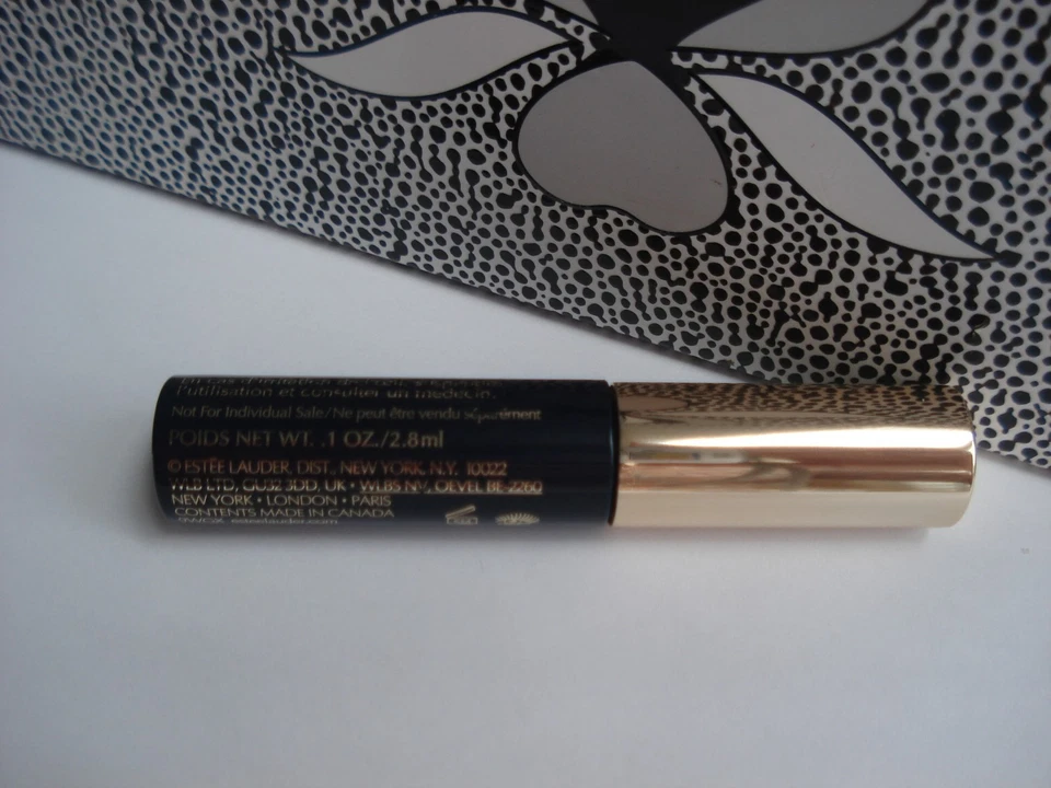 Mascara Double Wear tenue et longueur extrême ESTEE LAUDER 2.8ml noir - Photo 3/4