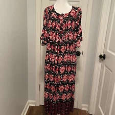 Go Softly Patio Midi Dress - Red White Black Geometric Pattern 100% Rayon Size M