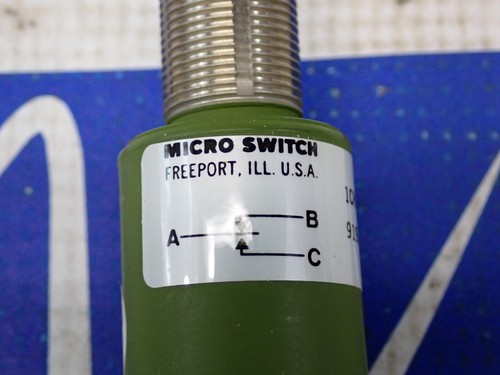 Micro Switch 1CH32-RB 91929 New No Box Snap Action - Picture 6 of 8