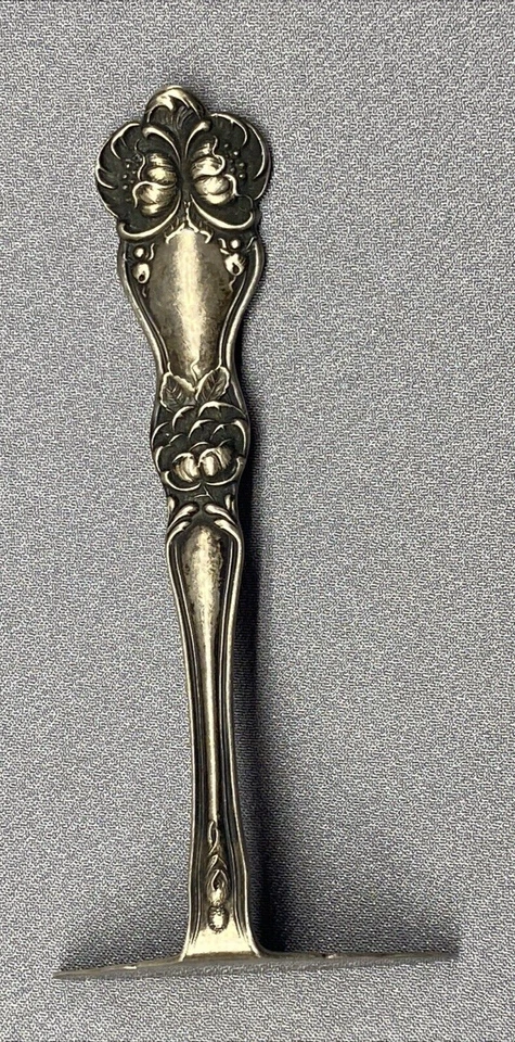 古董贝克曼彻斯特签名纯银新艺术风格花卉婴儿食品推杆 — 第 2/4 张图片