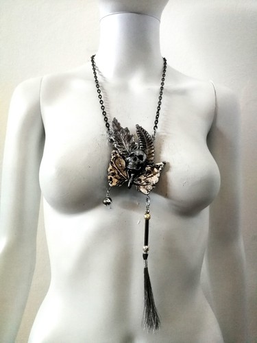 The Last of Us Magic Skull Leaf Butterfly Dark Amulet Tattoo Moth Firefly Jewels - Picture 10 of 24