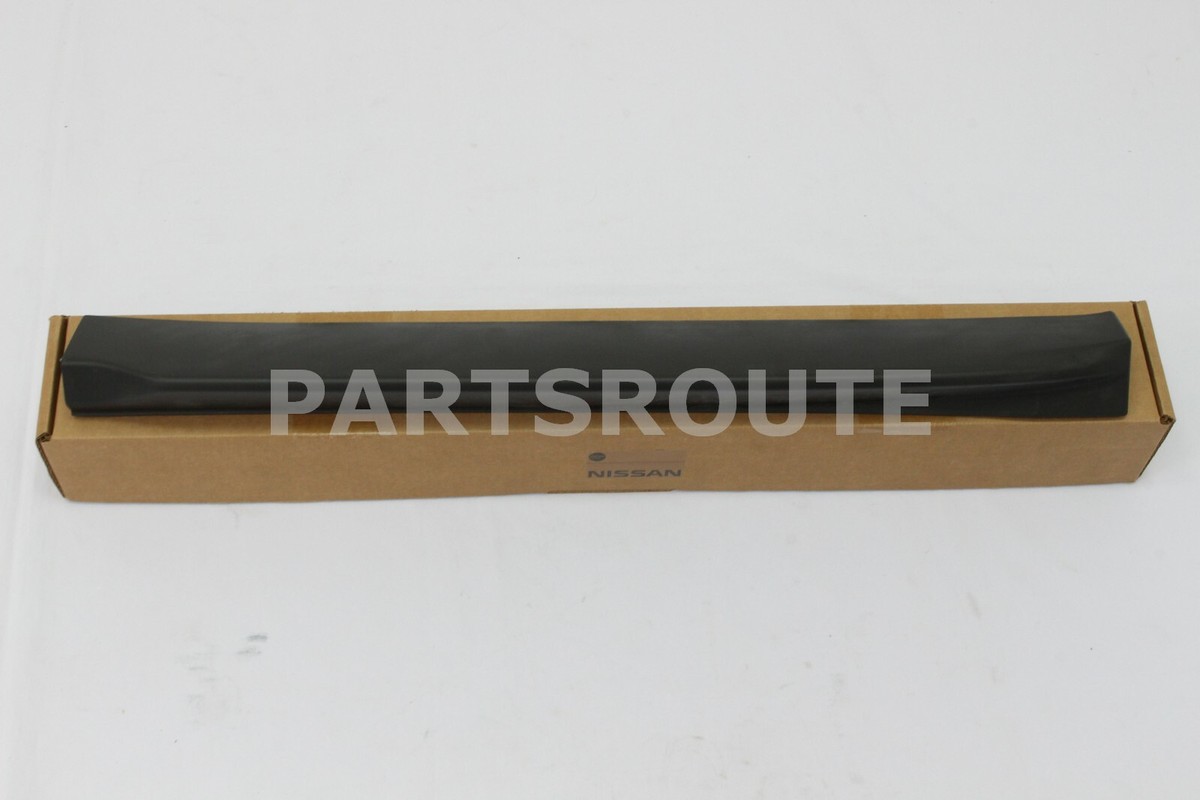 Infiniti JX35 2013 QX60 14-15 Genuine Rear Right Lower Door