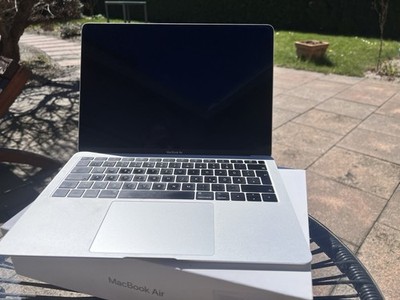 Apple MacBook Air 13 Zoll 2018, 128GB SSD, Intel I5 3.6GHz Dual-Core, 8GB RAM