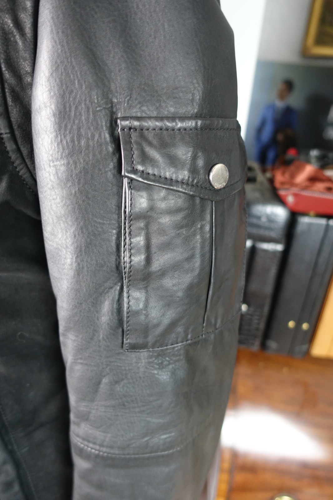 £1300 HUGO BOSS MOST RECENT AVIATOR L REAL SHEARLING COLLAR BOMBER JACKET LARGE thumbnail 3