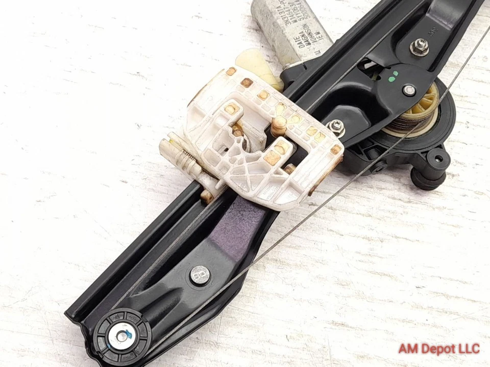 2013 宝马 320i 328i 335i 340i F30 F31 右后窗调节器带电机 — 第 3/4 张图片