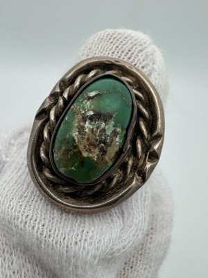 Vintage Navajo Shield Turquoise Sterling Silver Ring Green