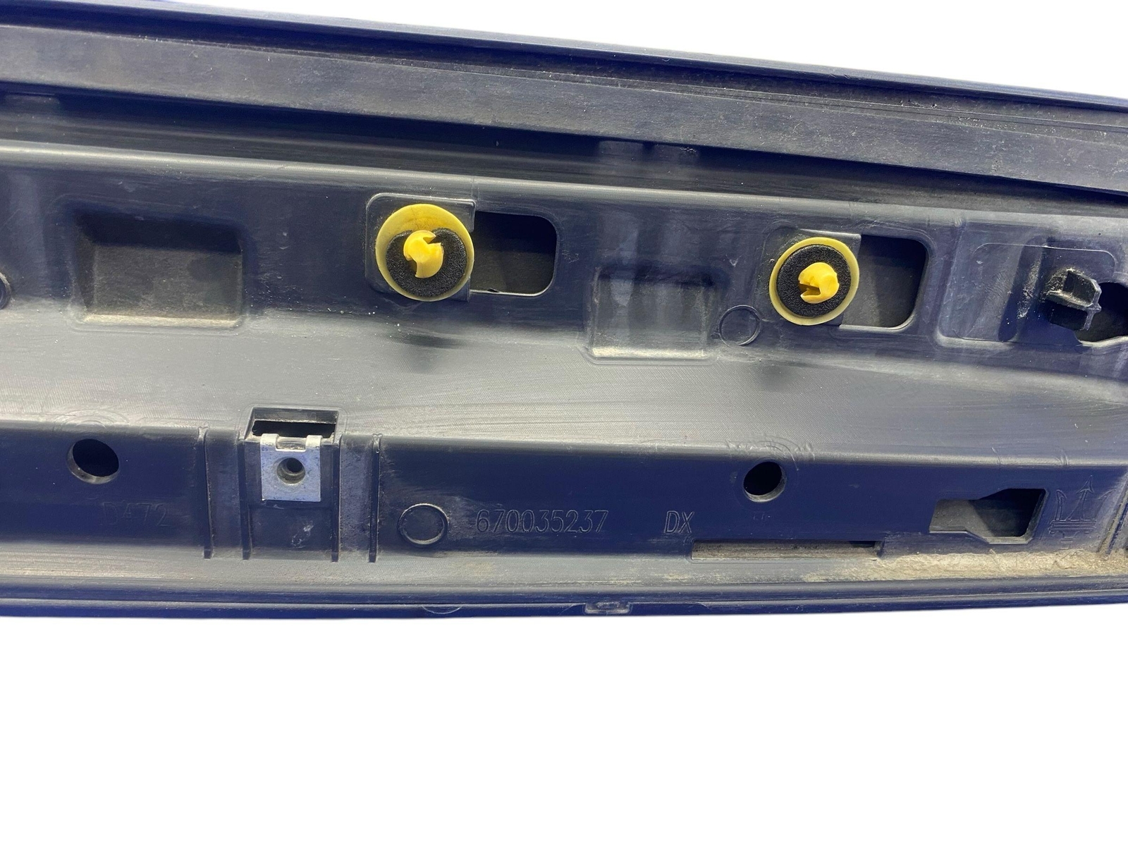 2017-2020 MASERATI LEVANTE REAR RIGHT EXTERIOR LOWER DOOR TRIM PANEL *SCUFFS*