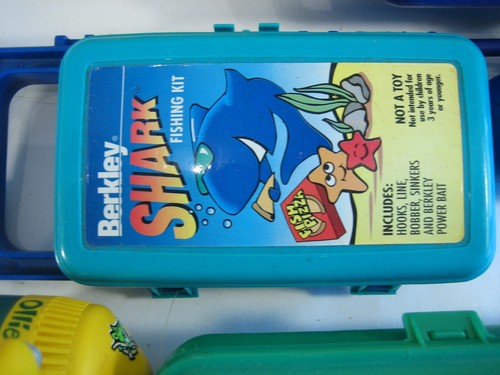 Lot Of Childs Fishing Rods & Tackle Boxes Snoopy Shark Fishasaurus - Picture 2 of 14