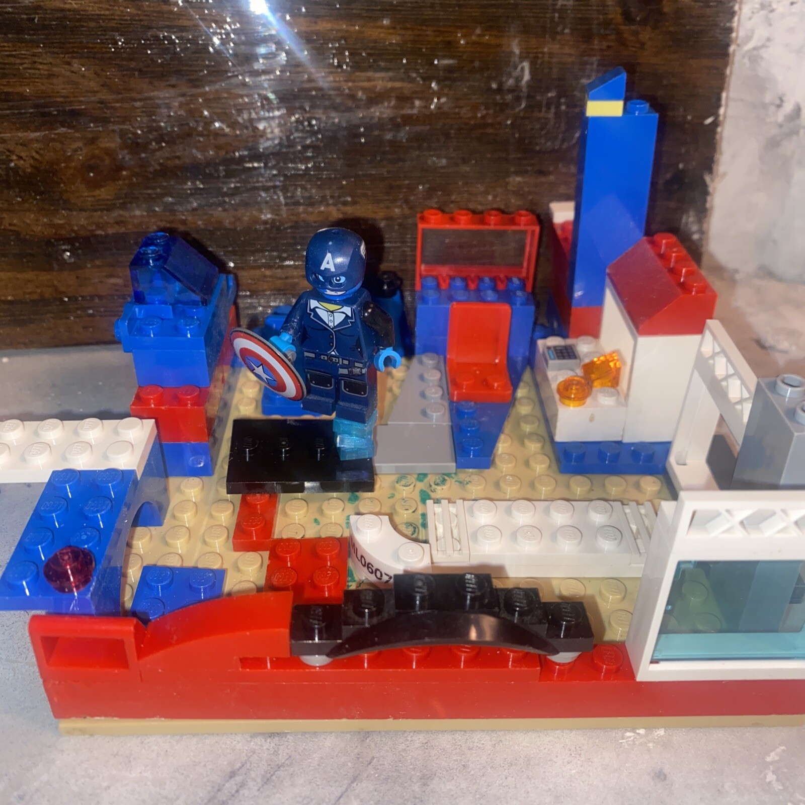Picture 1 of 4