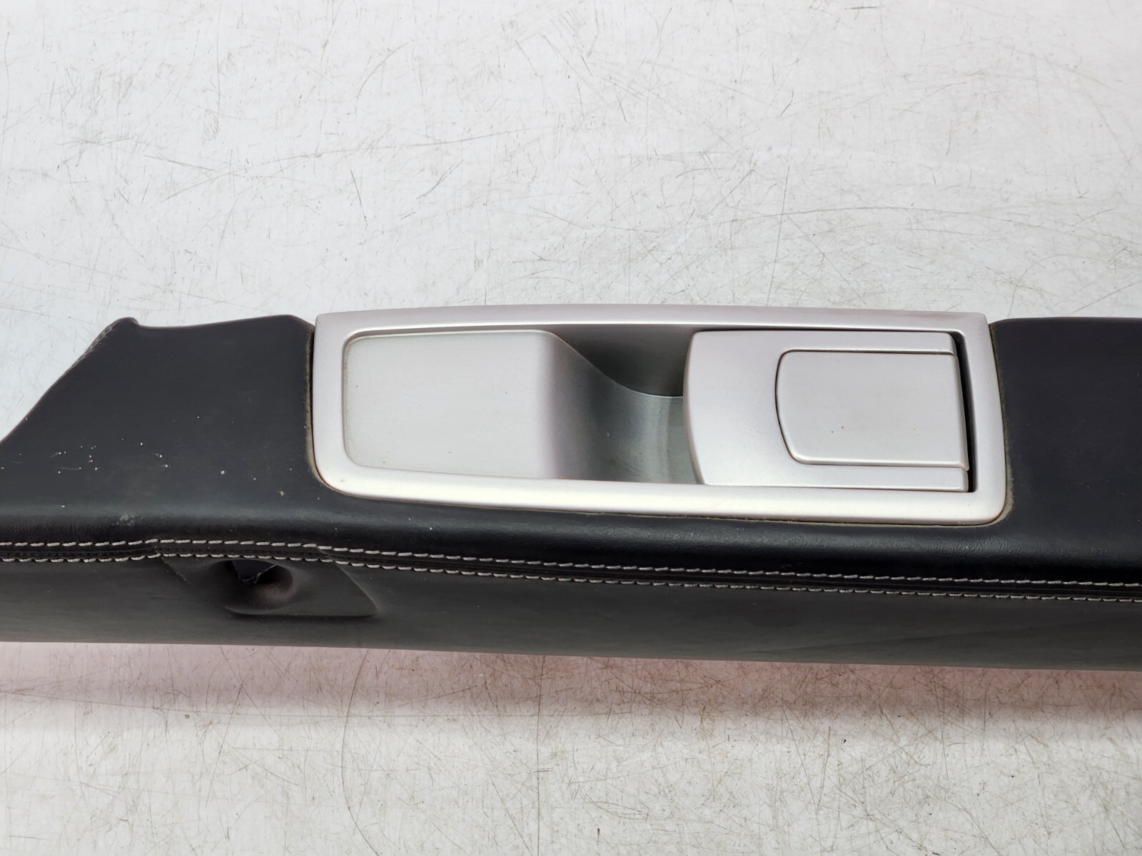 ✅ 11-16 OEM Ferrari FF Front Right Passenger Door Panel Armrest Black Leather*