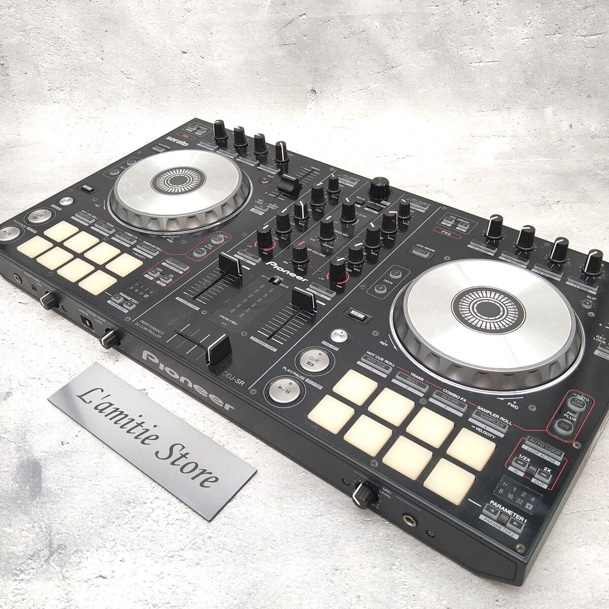 Pioneer DDJ-SR Performance DJ Controller Serato 2-Channel Pioneer DDJ-SR Performance DJ Controller Serato 2-Channel