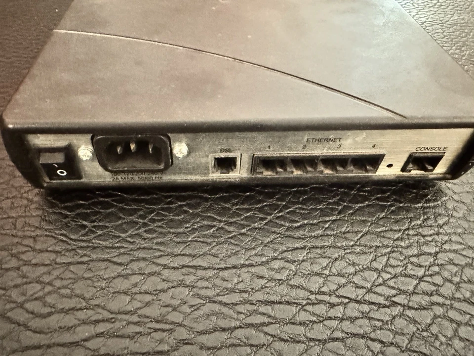 EFFICIENT NETWORKS 120-5861-002 SPEEDSTREAM ADSL ROUTER - Image 2 of 2