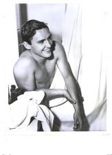 photo 1950s young bare-chested Dennis Hopper in bathtub
