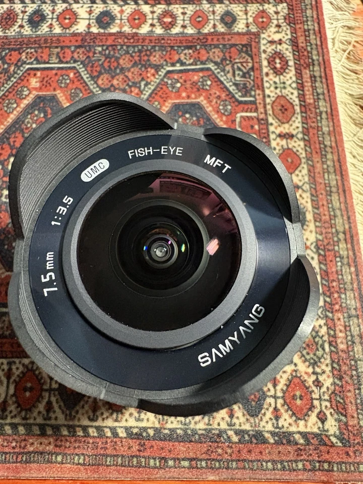 Samyang 7.5mm f/3.5 UMC Fisheye MFT Lens Black (manual focusing Lens) - Image 4 of 4