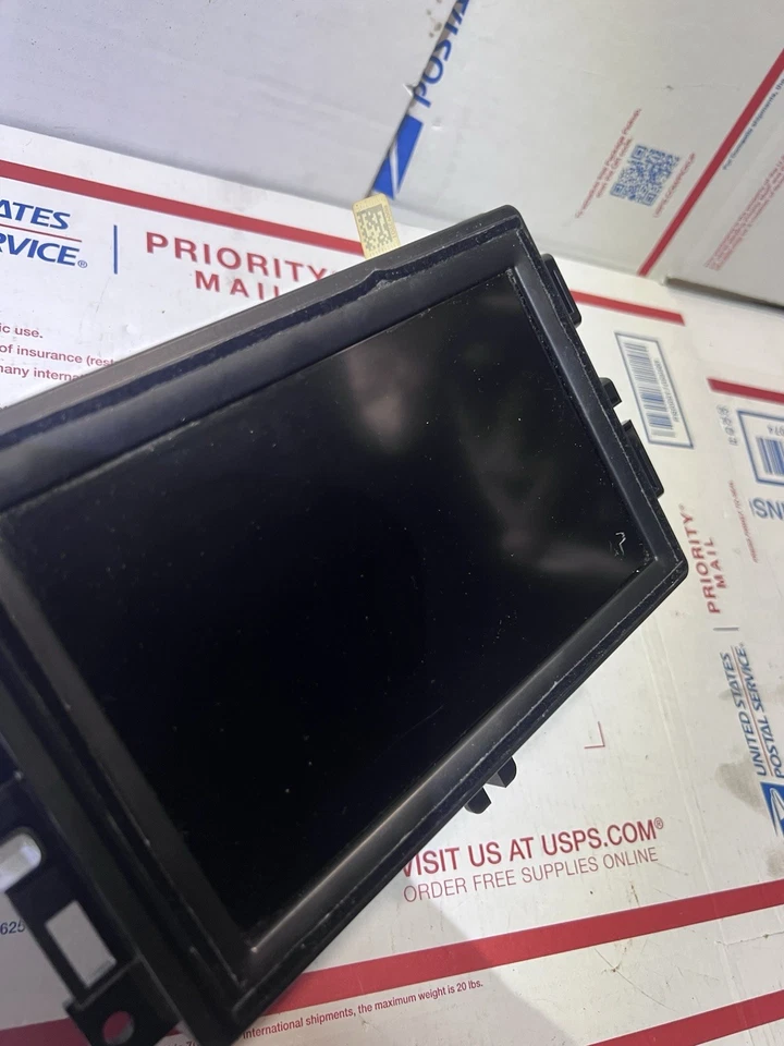 Jeep Renegade 2018-2019 OEM AM FM XM 7" VP2 pantalla táctil radio VP2RFP Foto 3 de 4