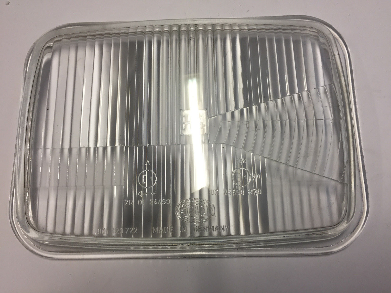 Glace phare droit Hella 9ES120722 Mercedes L407 L613
