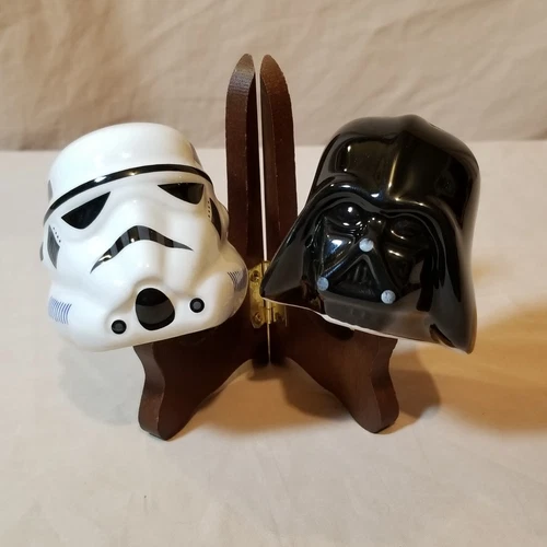 Star Wars Darth Vader Stormtrooper Salt & Pepper Shaker Set Ceramic Disney ROTJ