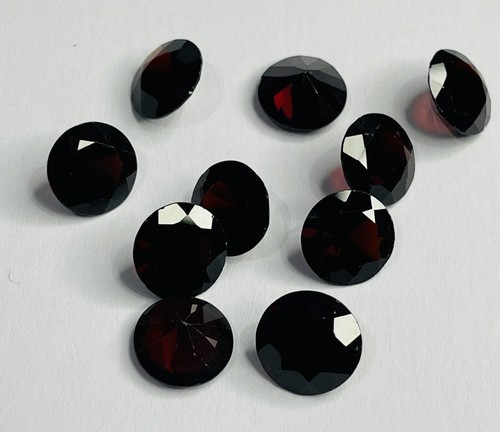 9mm Round Garnet Loose Faceted Gemstone - Picture 2 of 2