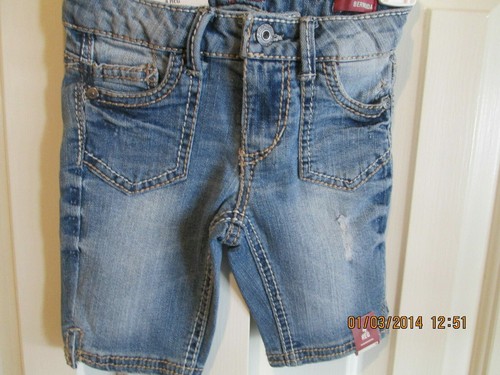 NWT Arizona 4 reg Bermuda jean shorts, adjustable waist - light denim - Picture 4 of 5
