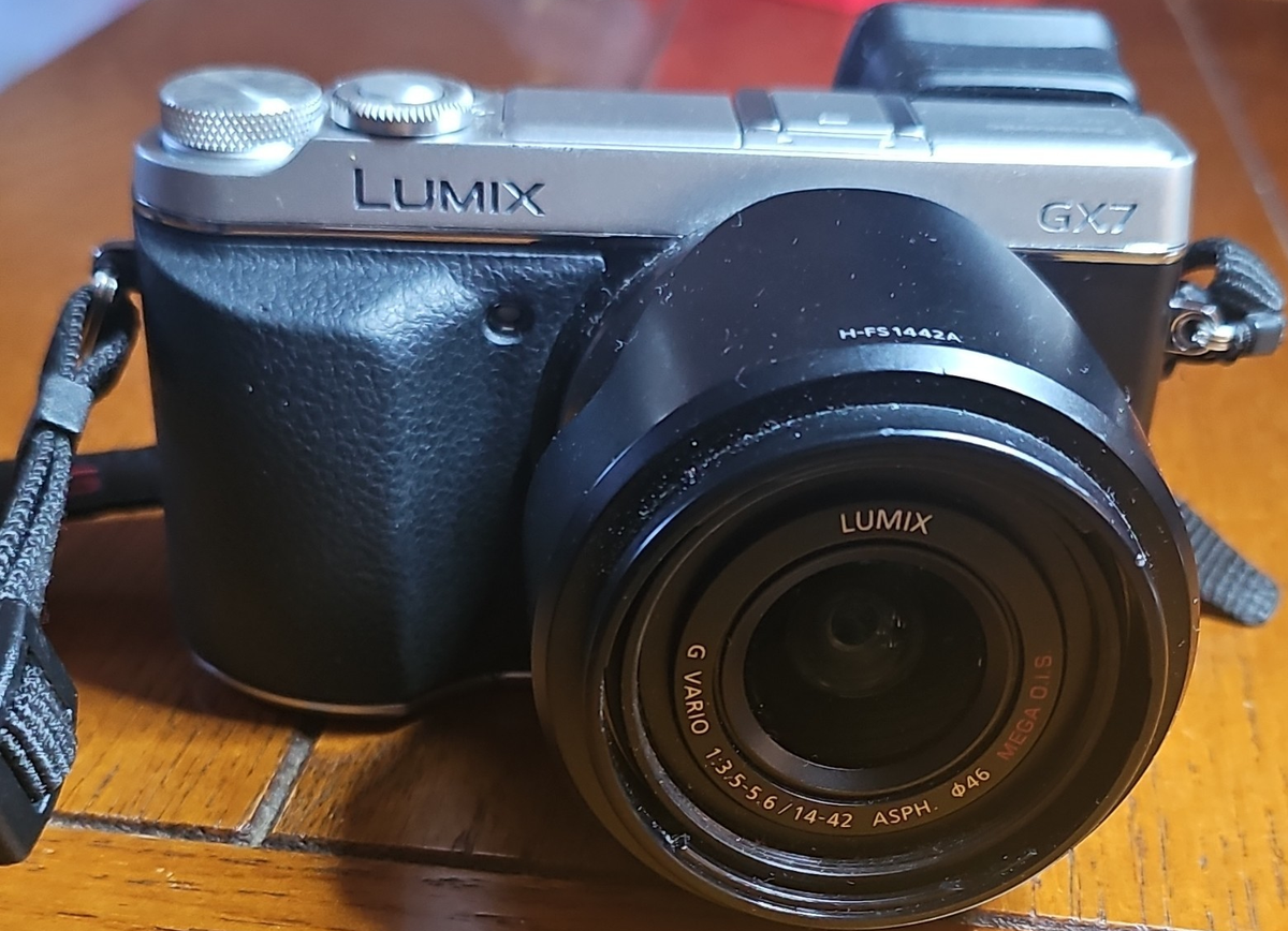 Limix DMC GX7 20mm、45-200mm、14-42mm Panasonic LUMIX DMC-GX7 Mirrorless Camera, 14-42mm Lens, Black