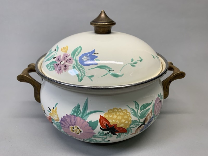 Vintage ASTA Floral Enamel Cookware 8.5” Dutch Oven Pot With Lid Brass Handles 