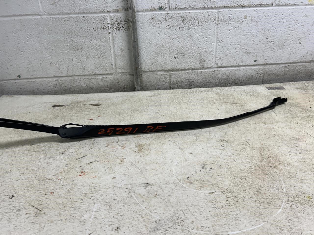 2022 MASERATI LEVANTE Passenger Right Side Wiper Arm