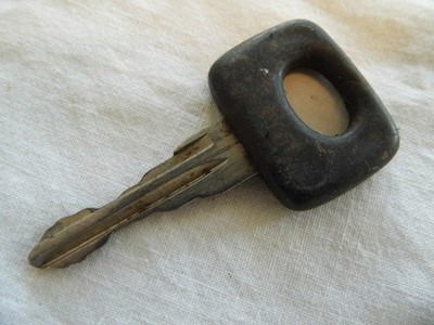 Mercedes-Benz Schlüssel Zündschlüssel Original HUF Ymos Profil gross K84