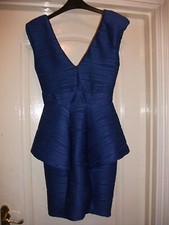 MISSGUIDED BLUE RIBBED STRETCHY BODYCON V-NECK BACK ZIP PEPLUM SHIFT DRESS - 8