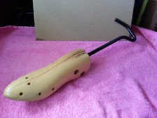 Red Head Wooden Shoe Stretcher Women’s Low # 2 Made in USA