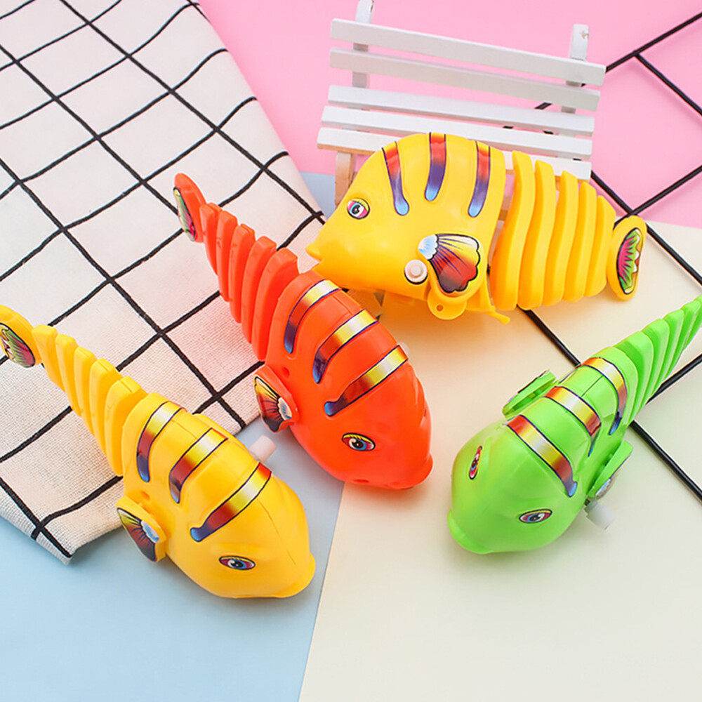 5pcs Clockwork Swinging Cartoon Fish Toys Plastic WindUp Fish Toys