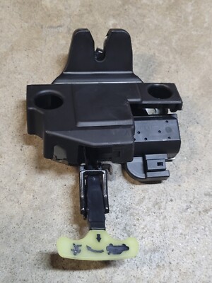 Shiroki Trunk Latch Power Door Lock Actuator 2007-2011 Toyota