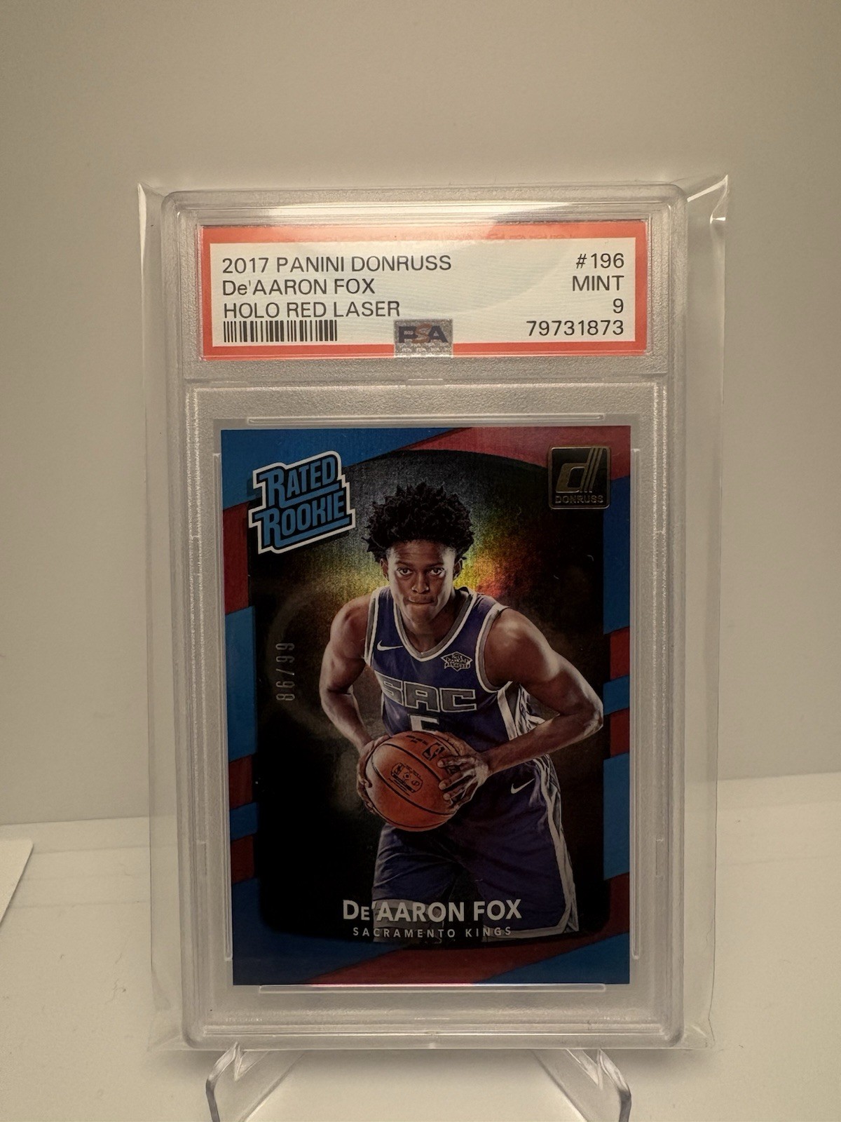 2017-18 Panini Donruss - Rated Rookies De'Aaron Fox #196 Holo Red Laser /99 (RC)