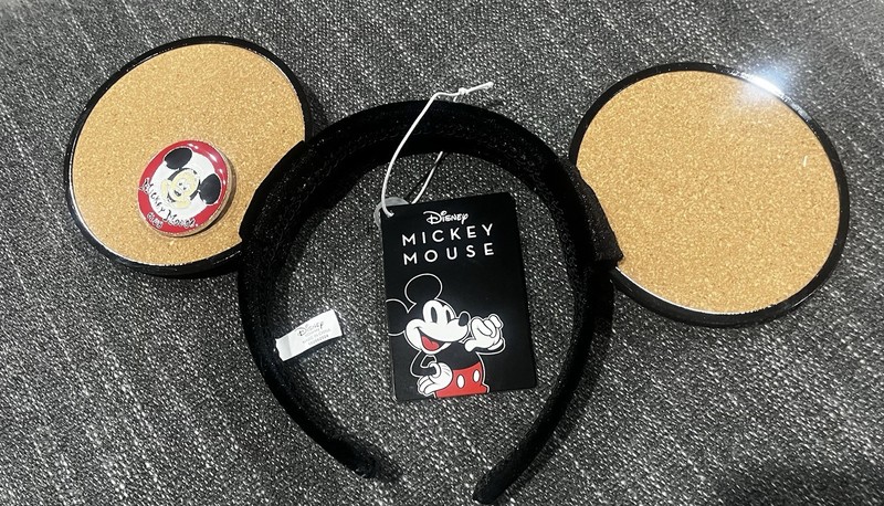 Disney Mickey Mouse Revised Cork Ears with Pin — BoxLunch Exclusive NWT
