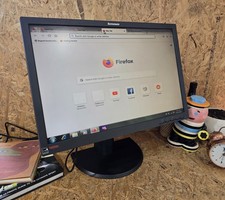 Lenovo ThinkVision L2440PWC Computer Colour Monitor 24" Wide LCD -08-Gosford