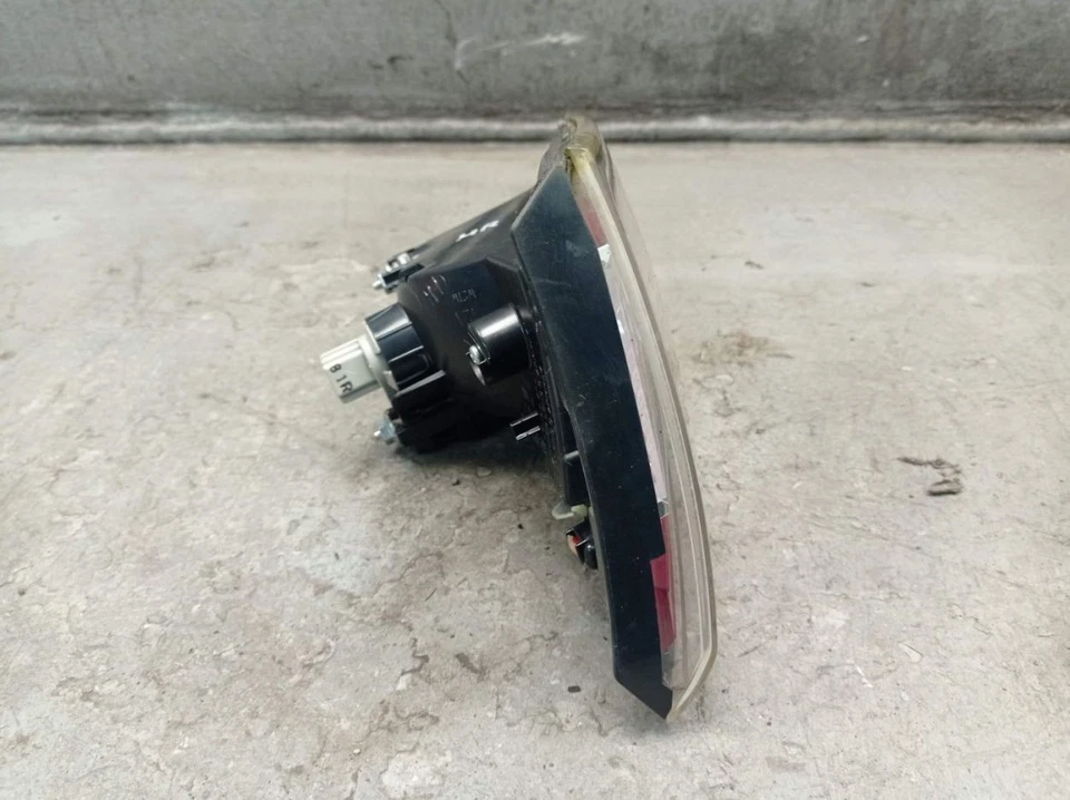 Luz Trasera Interior Derecha Para MAZDA 6 KOMBI (GH) 1.8 MZR GS2A-513F0 - Imagen 3 de 4