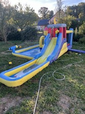 Jeu gonflable aquatique jardin avec toboggan + souffleur multicolore 8-11