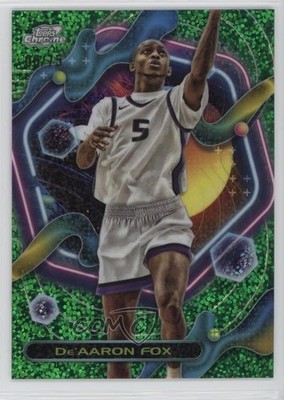 2023 Topps Cosmic Chrome Green Space Dust Refractor /75 De'Aaron Fox #107 01sb