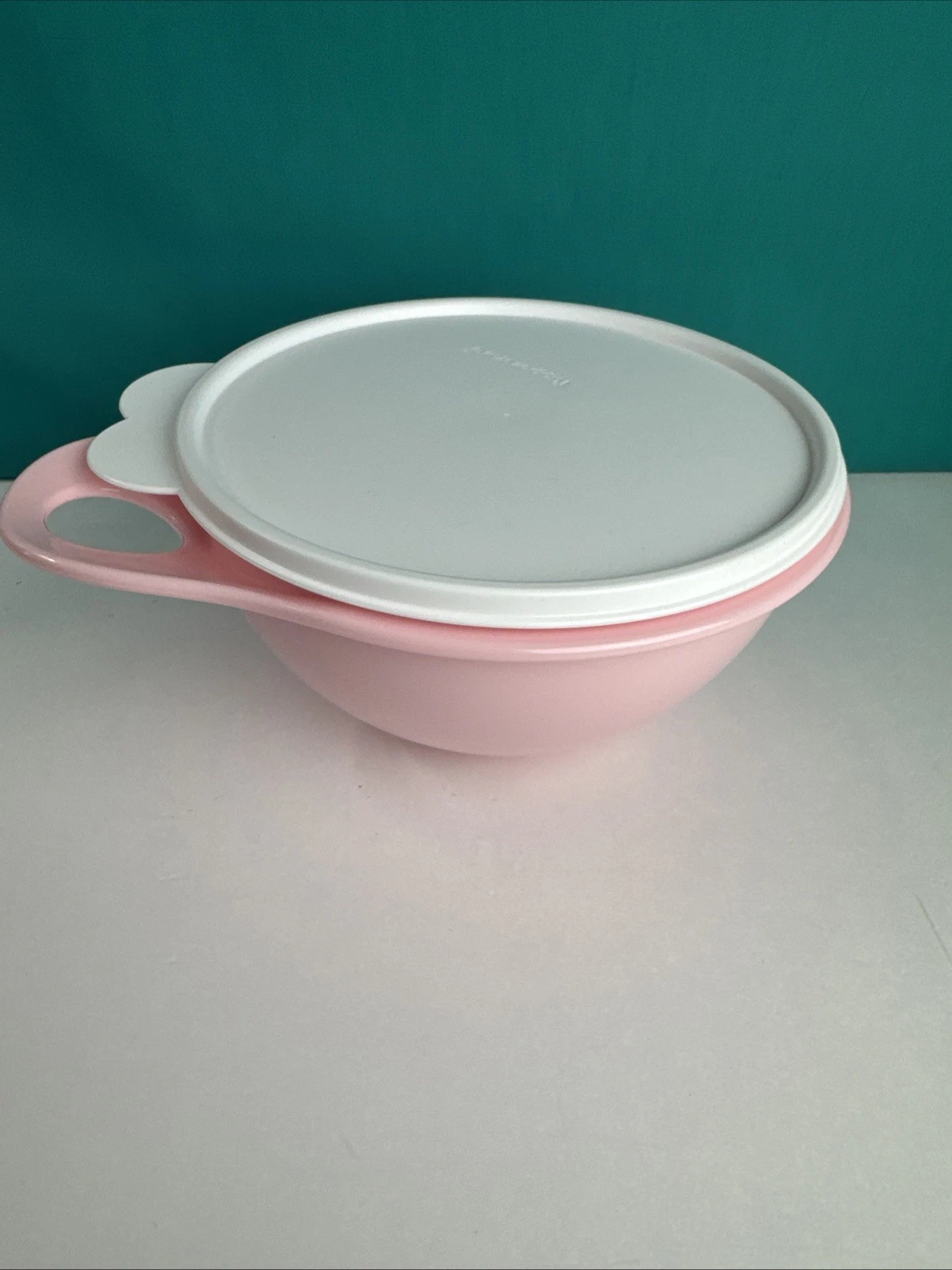 Tupperware Thatsa Bowl Mini 6 Cup Mixing Container Pink With White Seal New